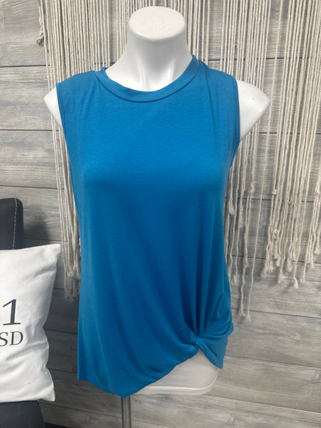 Teal Knot Front