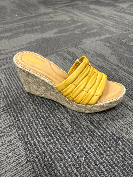 Born Aneesa Sandal