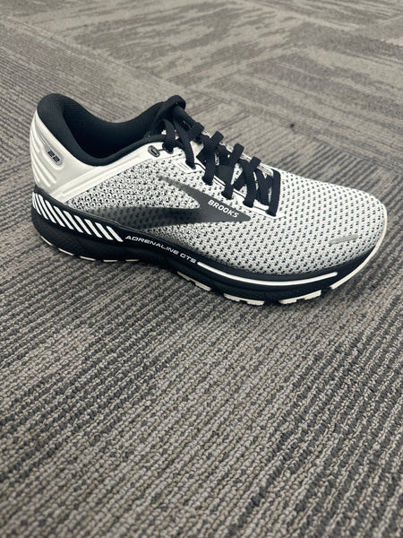 Brooks Adrenaline GTS 22