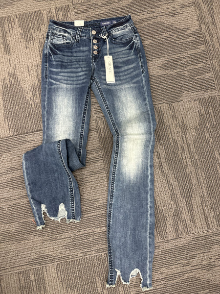 Grace in LA Basic Fringe