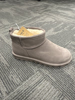 Bearpaw Shorty Cinder