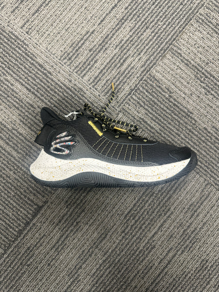UA GS Curry 3Z7 Black Gold