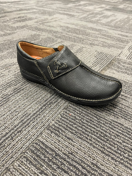 Clarks Un Loop Ave