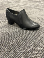 Clarks Linnae Way Black