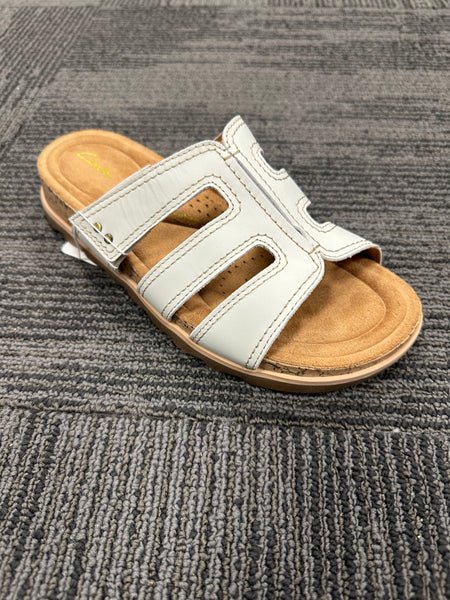Clarks Yacht Coral