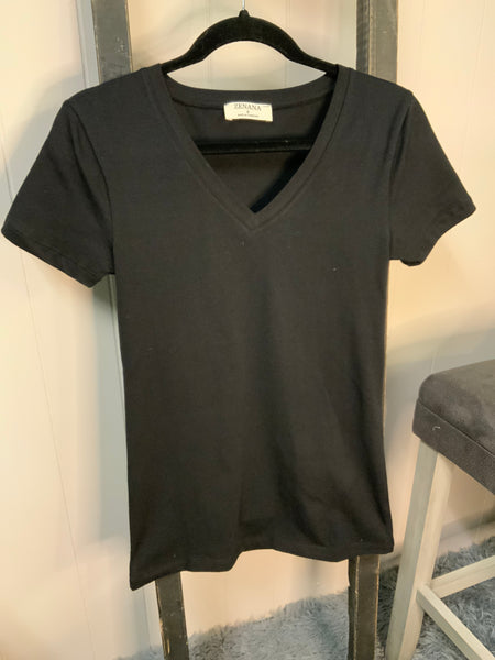 Black Fitted T